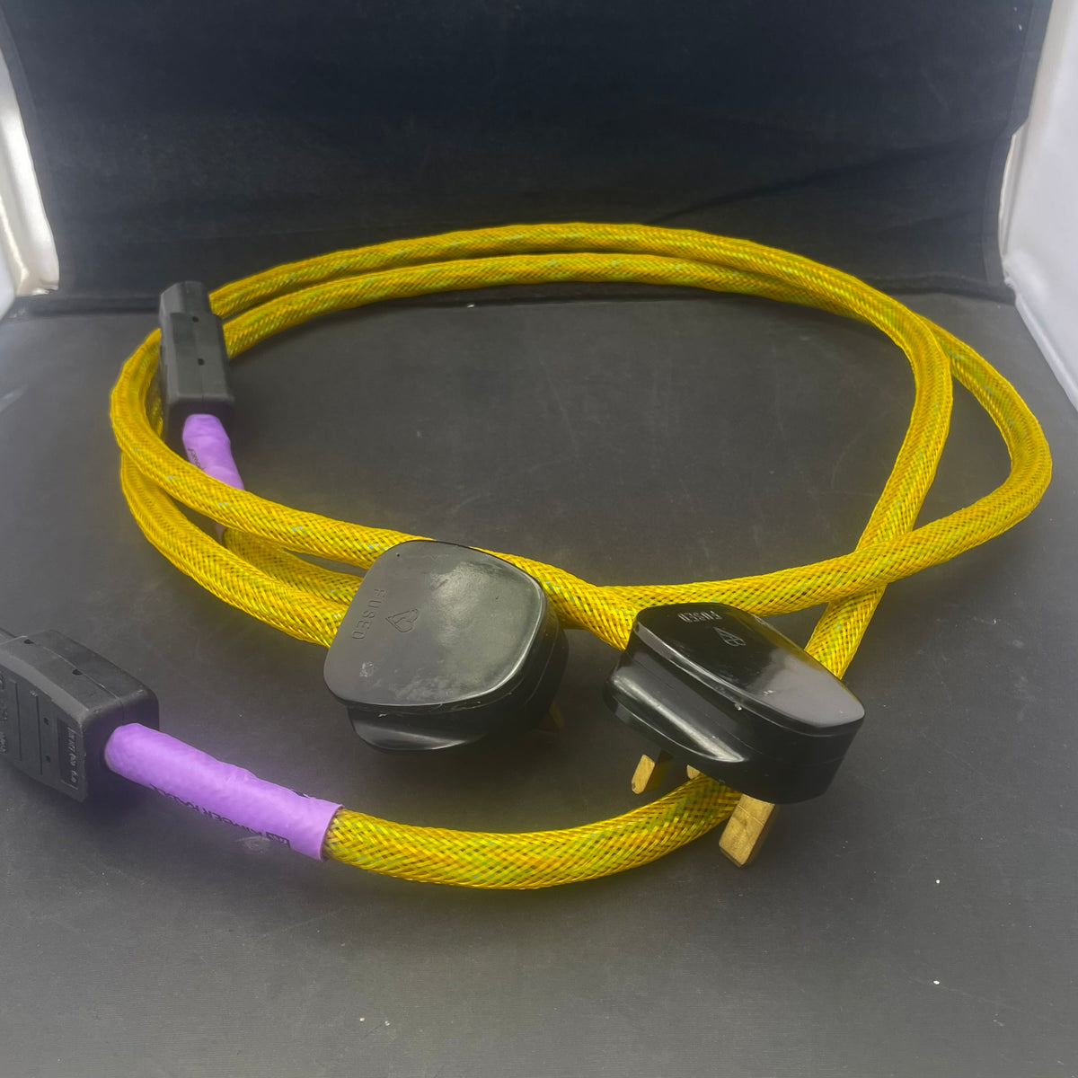 Russ Andrews The PowerBlock -UK Plug - With Cables - Used