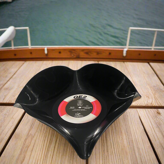 Die 12"-Vinyl-Schallplattenschale „QE2“