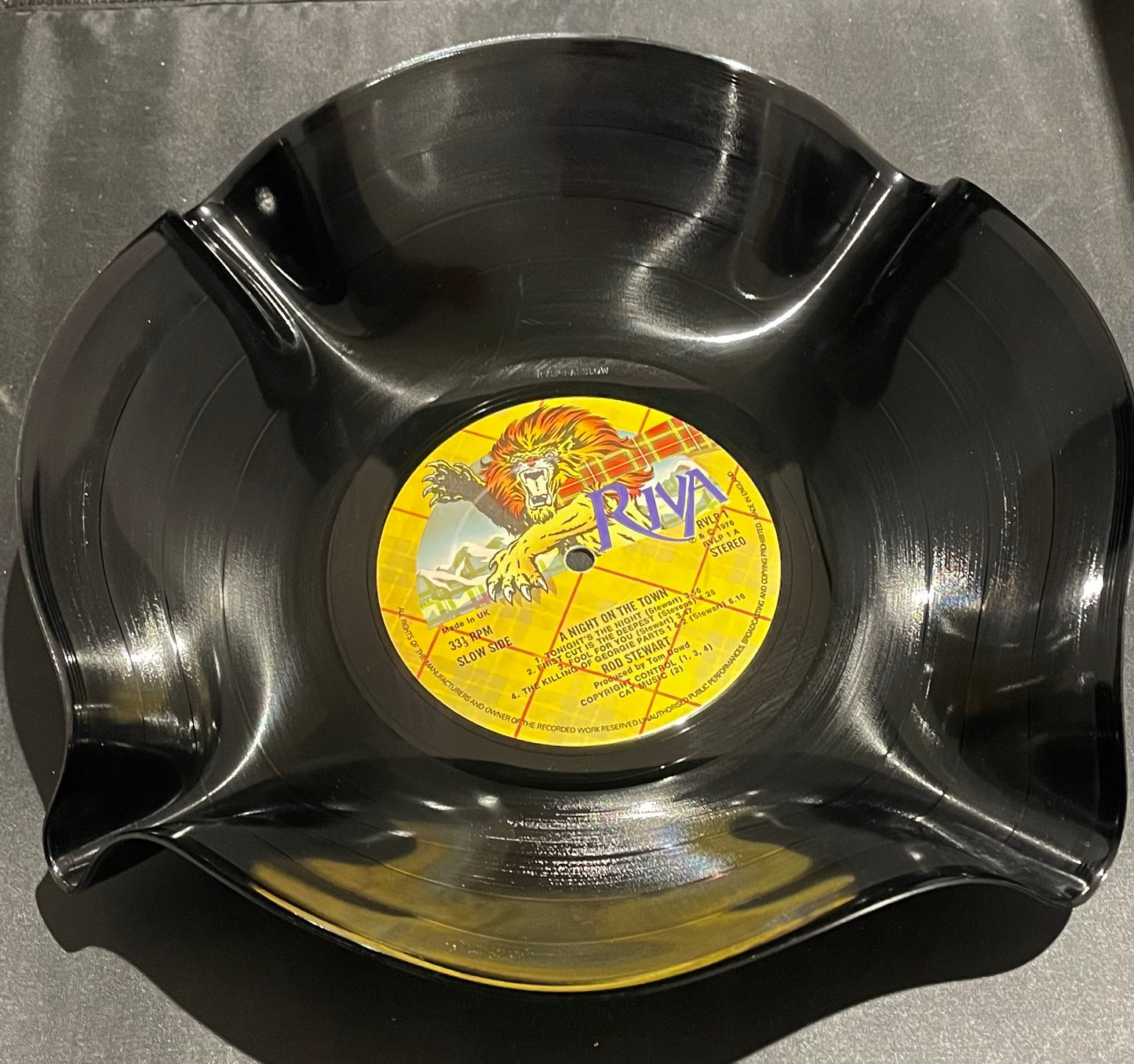 The 'Riva’ 12" Vinyl Record Bowl