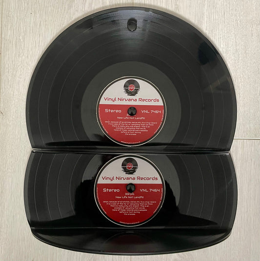 Das „CBS“-Schallplatten-Weinregal