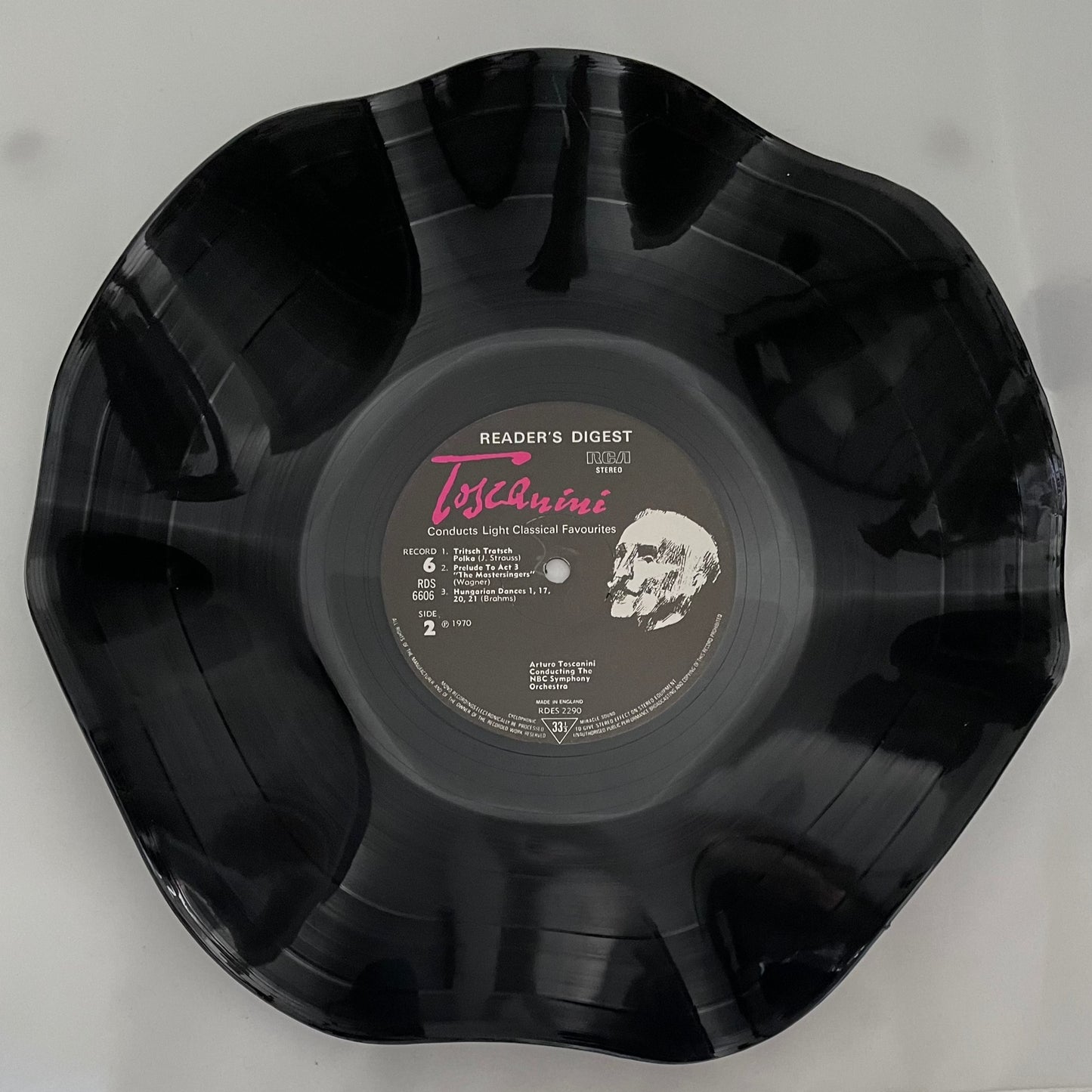 Die 12"-Vinyl-Schallplattenschale „Toscanini 2“